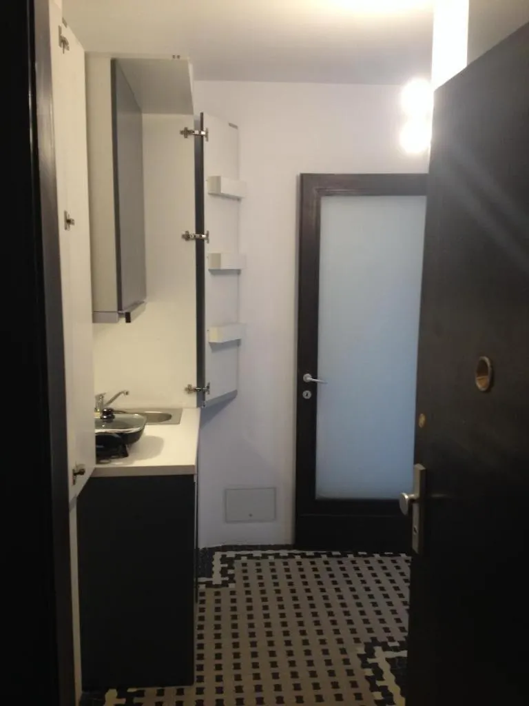 Central Studio Across From Intercontinental Bucharest
